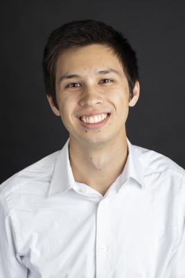 Zachary Burk headshot